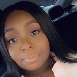 Meet your Posher, Michele